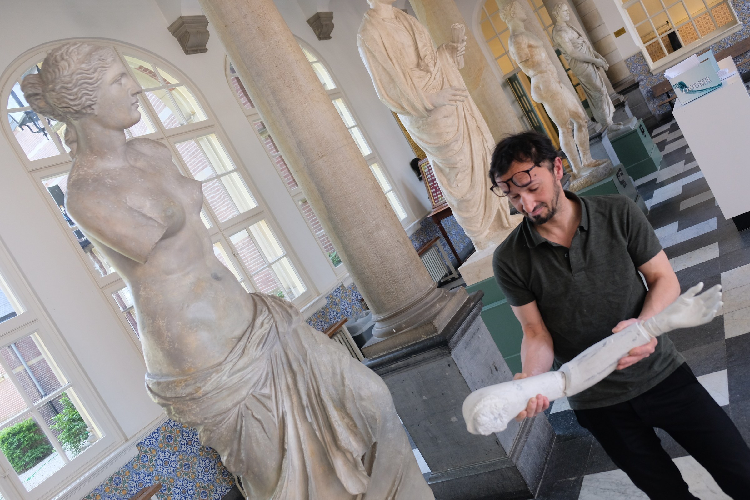 Venus de Milo: After-sales — artwork or process view